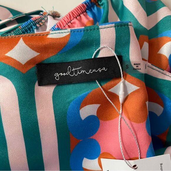 GoodTime USA Retro-Inspired Wrap Crop Top NWT Size S - Picture 3 of 10